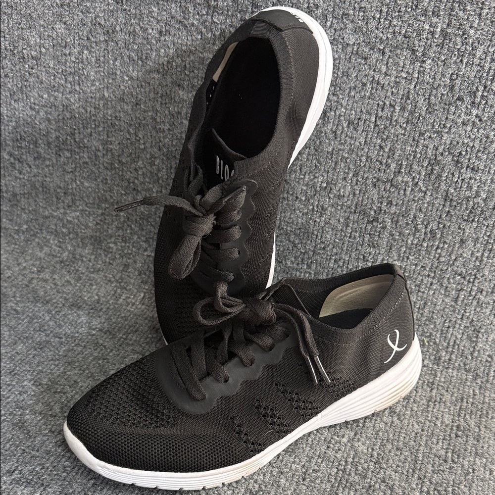 Bloch Omnia Black Knit Dance Sneakers Women’s 6.5